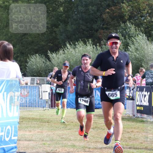 31.08.2025 - Elbe Triathlon Hamburg Strokosch-Dieckow http://msf.ph/oto/8654693 31.08.2025 11:40:48 Ziel 665, 745, 765, 1137, 1298 meine-sportfotos.de