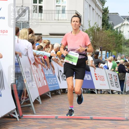 31.08.2025 - 21. Blankeneser Heldenlauf Strokosch-Dieckow http://msf.ph/oto/8654696 31.08.2025 11:03:18 Ziel 3675, 3373 meine-sportfotos.de