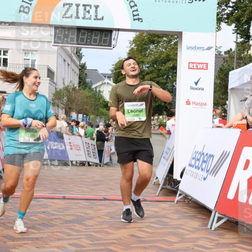 31.08.2025 - 21. Blankeneser Heldenlauf Strokosch-Dieckow http://msf.ph/oto/8654700 31.08.2025 11:02:33 Ziel 3380, 3379, 3135, 3136, 3406, 3727 meine-sportfotos.de