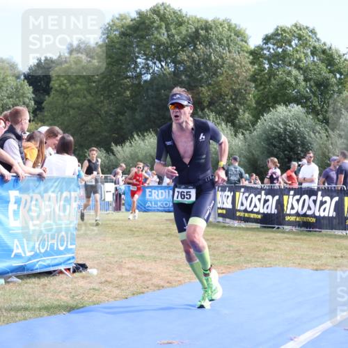 31.08.2025 - Elbe Triathlon Hamburg Strokosch-Dieckow http://msf.ph/oto/8654715 31.08.2025 11:40:54 Ziel 665, 765, 1137, 1298, 1599 meine-sportfotos.de