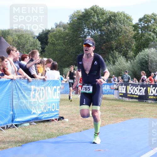 31.08.2025 - Elbe Triathlon Hamburg Strokosch-Dieckow http://msf.ph/oto/8654718 31.08.2025 11:40:54 Ziel 665, 765, 1137, 1298, 1599 meine-sportfotos.de