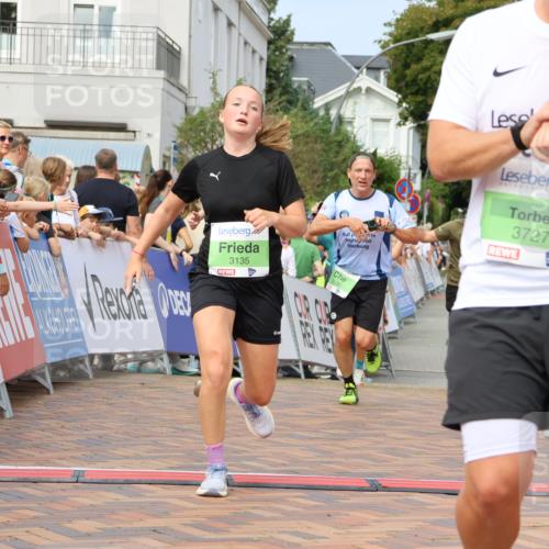 31.08.2025 - 21. Blankeneser Heldenlauf Strokosch-Dieckow http://msf.ph/oto/8654740 31.08.2025 11:02:29 Ziel 3380, 3379, 3135, 3136, 3406, 3484, 3727 meine-sportfotos.de