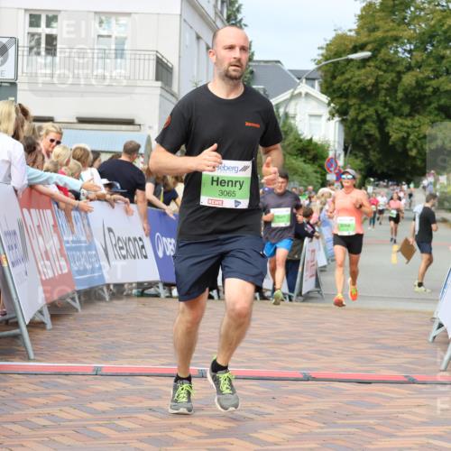 31.08.2025 - 21. Blankeneser Heldenlauf Strokosch-Dieckow http://msf.ph/oto/8654757 31.08.2025 11:03:06 Ziel 3638, 3065, 3666, 3548, 3106 meine-sportfotos.de