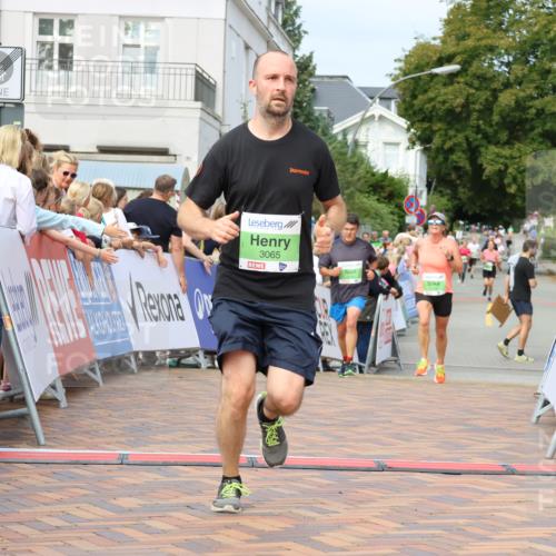 31.08.2025 - 21. Blankeneser Heldenlauf Strokosch-Dieckow http://msf.ph/oto/8654763 31.08.2025 11:03:06 Ziel 3638, 3065, 3666, 3548, 3106 meine-sportfotos.de