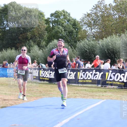 31.08.2025 - Elbe Triathlon Hamburg Strokosch-Dieckow http://msf.ph/oto/8654769 31.08.2025 11:41:34 Ziel 868, 903, 1252, 1289 meine-sportfotos.de