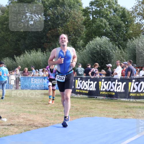 31.08.2025 - Elbe Triathlon Hamburg Strokosch-Dieckow http://msf.ph/oto/8654782 31.08.2025 11:41:38 Ziel 868, 903, 1252, 1289 meine-sportfotos.de
