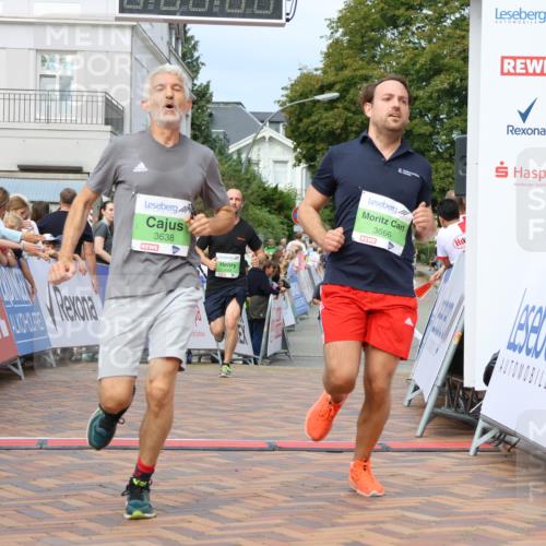 31.08.2025 - 21. Blankeneser Heldenlauf Strokosch-Dieckow http://msf.ph/oto/8654789 31.08.2025 11:03:04 Ziel 3638, 3065, 3666 meine-sportfotos.de