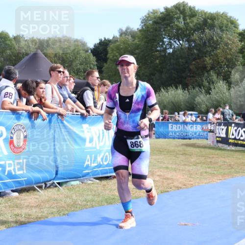 31.08.2025 - Elbe Triathlon Hamburg Strokosch-Dieckow http://msf.ph/oto/8654796 31.08.2025 11:41:43 Ziel 868, 1252 meine-sportfotos.de