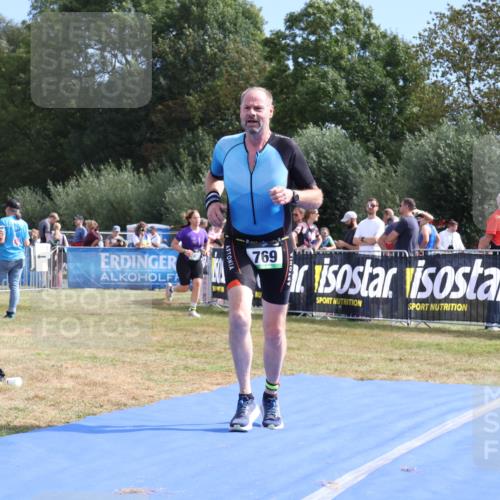 31.08.2025 - Elbe Triathlon Hamburg Strokosch-Dieckow http://msf.ph/oto/8654805 31.08.2025 11:41:53 Ziel 769 meine-sportfotos.de