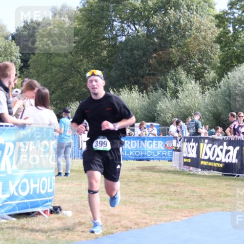 31.08.2025 - Elbe Triathlon Hamburg Strokosch-Dieckow http://msf.ph/oto/8654826 31.08.2025 11:42:16 Ziel 399, 803, 1600 meine-sportfotos.de