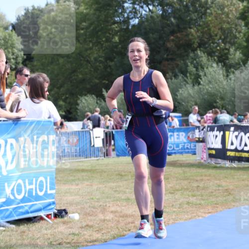 31.08.2025 - Elbe Triathlon Hamburg Strokosch-Dieckow http://msf.ph/oto/8654830 31.08.2025 11:42:28 Ziel 906, 1292 meine-sportfotos.de