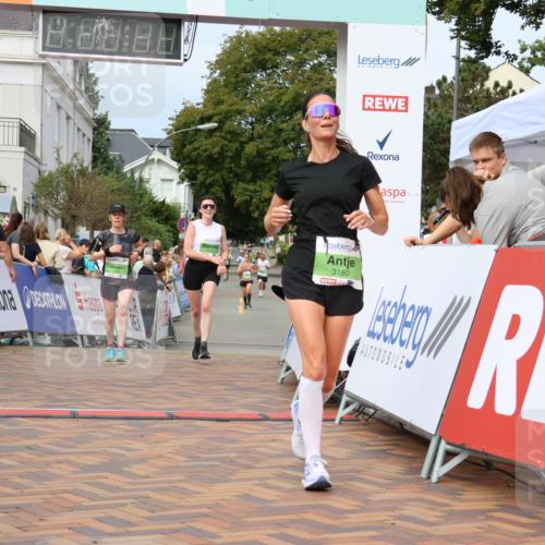 31.08.2025 - 21. Blankeneser Heldenlauf Strokosch-Dieckow http://msf.ph/oto/8654841 31.08.2025 11:02:12 Ziel 3587, 3172, 3556, 3180, 3700 meine-sportfotos.de