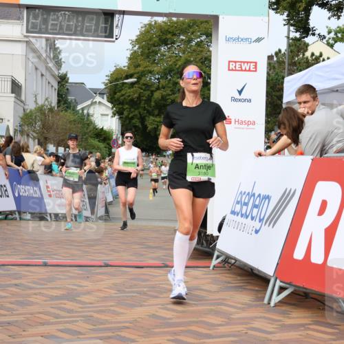 31.08.2025 - 21. Blankeneser Heldenlauf Strokosch-Dieckow http://msf.ph/oto/8654849 31.08.2025 11:02:12 Ziel 3587, 3172, 3556, 3180, 3700 meine-sportfotos.de