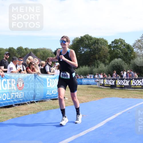 31.08.2025 - Elbe Triathlon Hamburg Strokosch-Dieckow http://msf.ph/oto/8654859 31.08.2025 11:42:40 Ziel 825, 880, 1122, 1292 meine-sportfotos.de