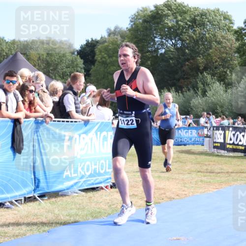 31.08.2025 - Elbe Triathlon Hamburg Strokosch-Dieckow http://msf.ph/oto/8654862 31.08.2025 11:42:48 Ziel 896, 1122, 1318 meine-sportfotos.de