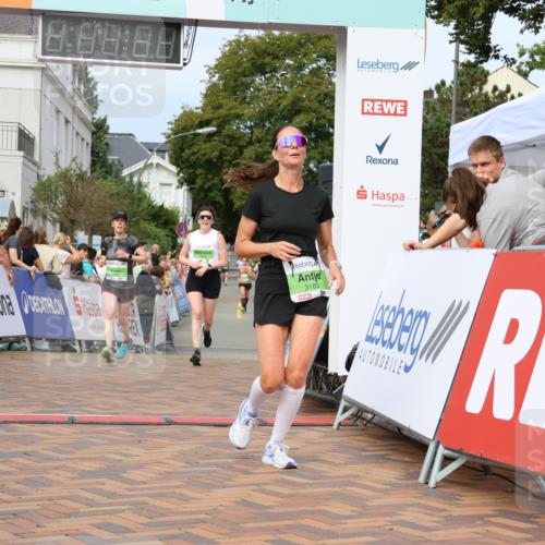 31.08.2025 - 21. Blankeneser Heldenlauf Strokosch-Dieckow http://msf.ph/oto/8654864 31.08.2025 11:02:12 Ziel 3587, 3172, 3556, 3180, 3700 meine-sportfotos.de