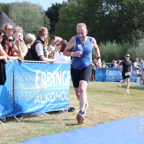 31.08.2025 - Elbe Triathlon Hamburg Strokosch-Dieckow http://msf.ph/oto/8654870 31.08.2025 11:42:50 Ziel 896, 1122, 1318 meine-sportfotos.de