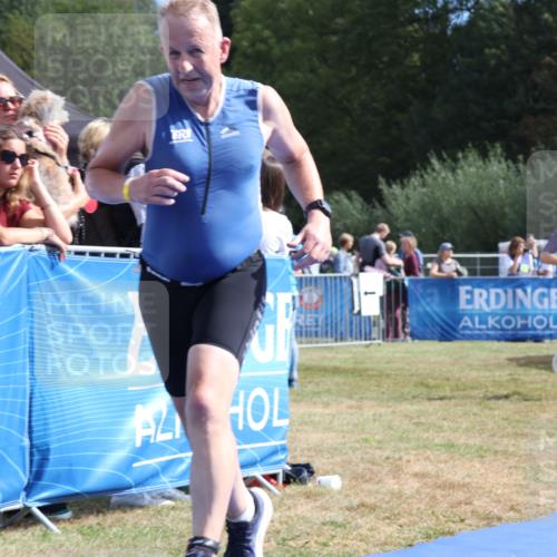 31.08.2025 - Elbe Triathlon Hamburg Strokosch-Dieckow http://msf.ph/oto/8654872 31.08.2025 11:42:51 Ziel 896, 911, 1122, 1318 meine-sportfotos.de