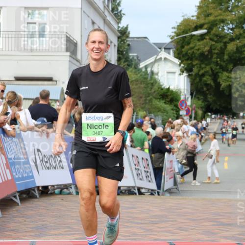 31.08.2025 - 21. Blankeneser Heldenlauf Strokosch-Dieckow http://msf.ph/oto/8654883 31.08.2025 11:02:47 Ziel 3487, 3714 meine-sportfotos.de