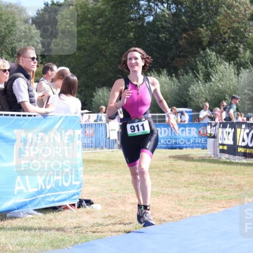 31.08.2025 - Elbe Triathlon Hamburg Strokosch-Dieckow http://msf.ph/oto/8654892 31.08.2025 11:42:59 Ziel 896, 911 meine-sportfotos.de