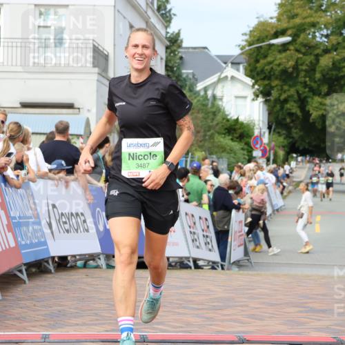 31.08.2025 - 21. Blankeneser Heldenlauf Strokosch-Dieckow http://msf.ph/oto/8654893 31.08.2025 11:02:47 Ziel 3487, 3714 meine-sportfotos.de