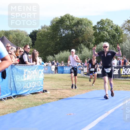 31.08.2025 - Elbe Triathlon Hamburg Strokosch-Dieckow http://msf.ph/oto/8654907 31.08.2025 11:43:15 Ziel 606, 909, 912, 1234, 1313, 1607 meine-sportfotos.de