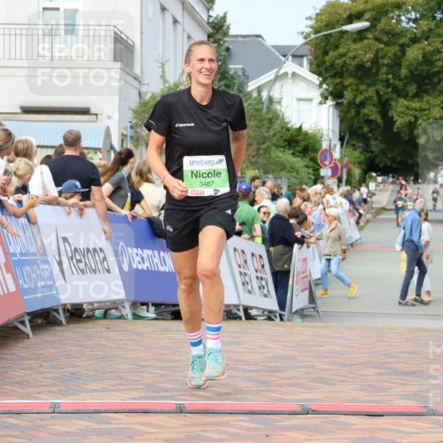 31.08.2025 - 21. Blankeneser Heldenlauf Strokosch-Dieckow http://msf.ph/oto/8654912 31.08.2025 11:02:46 Ziel 3487, 3714 meine-sportfotos.de