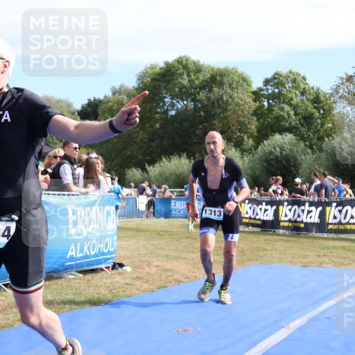 31.08.2025 - Elbe Triathlon Hamburg Strokosch-Dieckow http://msf.ph/oto/8654914 31.08.2025 11:43:17 Ziel 606, 909, 912, 1234, 1313, 1607 meine-sportfotos.de