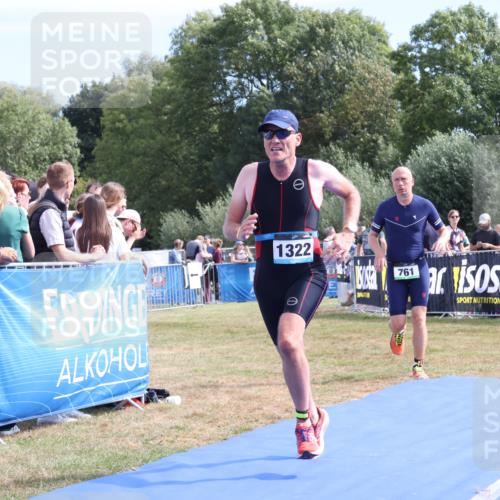 31.08.2025 - Elbe Triathlon Hamburg Strokosch-Dieckow http://msf.ph/oto/8654924 31.08.2025 11:43:32 Ziel 761, 1322 meine-sportfotos.de
