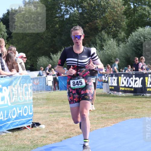 31.08.2025 - Elbe Triathlon Hamburg Strokosch-Dieckow http://msf.ph/oto/8654934 31.08.2025 11:43:42 Ziel 845, 1319 meine-sportfotos.de