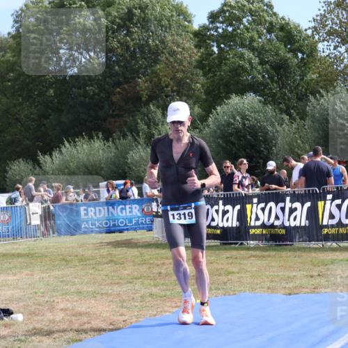 31.08.2025 - Elbe Triathlon Hamburg Strokosch-Dieckow http://msf.ph/oto/8654939 31.08.2025 11:43:44 Ziel 845, 1319 meine-sportfotos.de