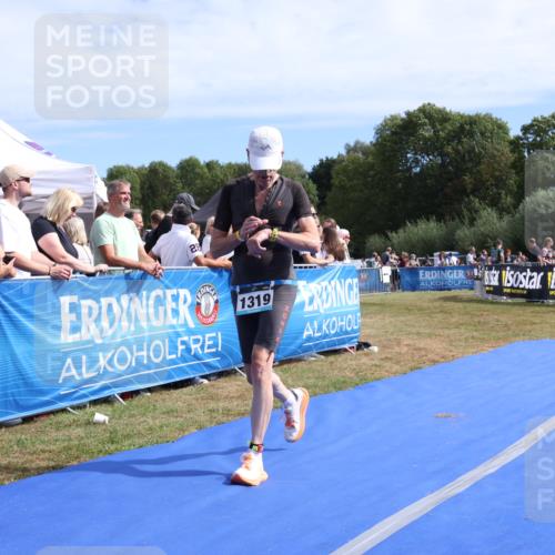 31.08.2025 - Elbe Triathlon Hamburg Strokosch-Dieckow http://msf.ph/oto/8654946 31.08.2025 11:43:46 Ziel 845, 1319 meine-sportfotos.de