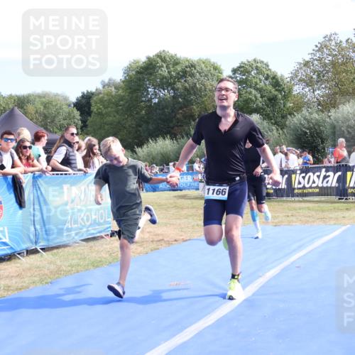 31.08.2025 - Elbe Triathlon Hamburg Strokosch-Dieckow http://msf.ph/oto/8654951 31.08.2025 11:43:57 Ziel 1166, 1376, 1446 meine-sportfotos.de