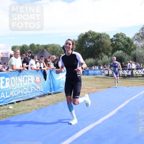 31.08.2025 - Elbe Triathlon Hamburg Strokosch-Dieckow http://msf.ph/oto/8654960 31.08.2025 11:44:00 Ziel 1166, 1376, 1446 meine-sportfotos.de