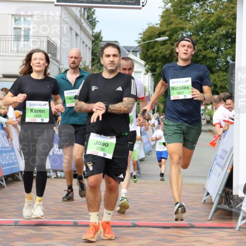 31.08.2025 - 21. Blankeneser Heldenlauf Strokosch-Dieckow http://msf.ph/oto/8654981 31.08.2025 11:01:47 Ziel 3439, 3428, 3662, 3104, 3521, 3476, 3109, 3730, 3284 meine-sportfotos.de
