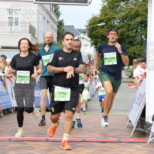 31.08.2025 - 21. Blankeneser Heldenlauf Strokosch-Dieckow http://msf.ph/oto/8654987 31.08.2025 11:01:47 Ziel 3439, 3428, 3662, 3104, 3521, 3476, 3109, 3730, 3284 meine-sportfotos.de
