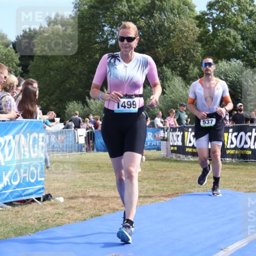 31.08.2025 - Elbe Triathlon Hamburg Strokosch-Dieckow http://msf.ph/oto/8654999 31.08.2025 11:44:22 Ziel 537, 916, 1256, 1354 meine-sportfotos.de