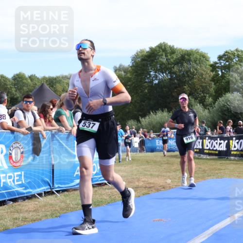 31.08.2025 - Elbe Triathlon Hamburg Strokosch-Dieckow http://msf.ph/oto/8655005 31.08.2025 11:44:25 Ziel 537, 916, 1354 meine-sportfotos.de