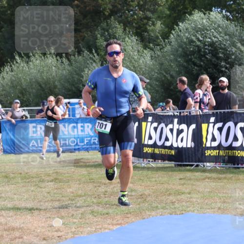 31.08.2025 - Elbe Triathlon Hamburg Strokosch-Dieckow http://msf.ph/oto/8655030 31.08.2025 11:44:40 Ziel 477, 701, 832, 1191, 1259 meine-sportfotos.de