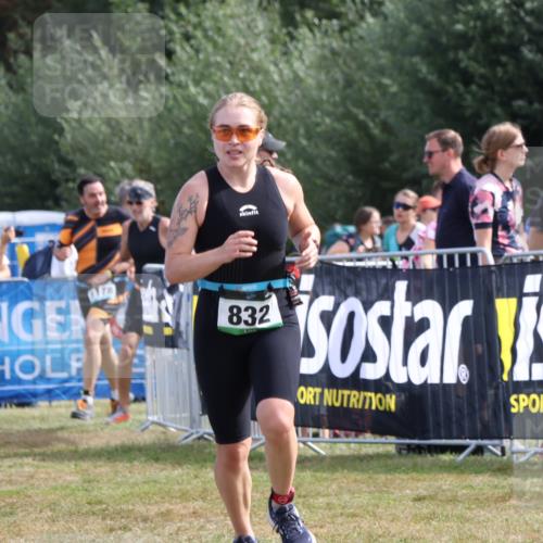 31.08.2025 - Elbe Triathlon Hamburg Strokosch-Dieckow http://msf.ph/oto/8655044 31.08.2025 11:44:45 Ziel 701, 832, 1251, 1338 meine-sportfotos.de