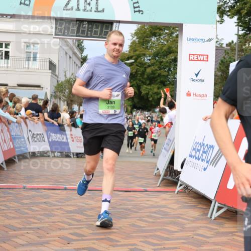 31.08.2025 - 21. Blankeneser Heldenlauf Strokosch-Dieckow http://msf.ph/oto/8655052 31.08.2025 11:01:40 Ziel 3082, 3428, 3298, 3276, 3109, 3712 meine-sportfotos.de