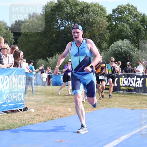 31.08.2025 - Elbe Triathlon Hamburg Strokosch-Dieckow http://msf.ph/oto/8655067 31.08.2025 11:44:51 Ziel 832, 1178, 1251, 1338, 1418 meine-sportfotos.de