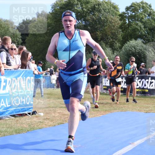 31.08.2025 - Elbe Triathlon Hamburg Strokosch-Dieckow http://msf.ph/oto/8655069 31.08.2025 11:44:51 Ziel 832, 1178, 1251, 1338, 1418 meine-sportfotos.de