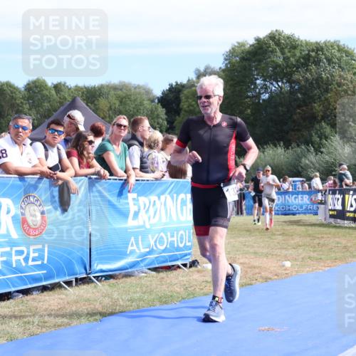 31.08.2025 - Elbe Triathlon Hamburg Strokosch-Dieckow http://msf.ph/oto/8655095 31.08.2025 11:45:02 Ziel 711, 1327, 1479 meine-sportfotos.de