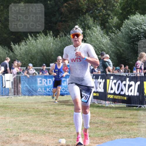 31.08.2025 - Elbe Triathlon Hamburg Strokosch-Dieckow http://msf.ph/oto/8655096 31.08.2025 11:45:06 Ziel 711, 1303, 1327, 1479 meine-sportfotos.de