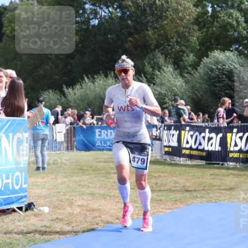 31.08.2025 - Elbe Triathlon Hamburg Strokosch-Dieckow http://msf.ph/oto/8655099 31.08.2025 11:45:06 Ziel 711, 1303, 1327, 1479 meine-sportfotos.de