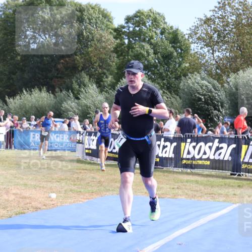 31.08.2025 - Elbe Triathlon Hamburg Strokosch-Dieckow http://msf.ph/oto/8655106 31.08.2025 11:45:09 Ziel 711, 844, 1303, 1334, 1479 meine-sportfotos.de