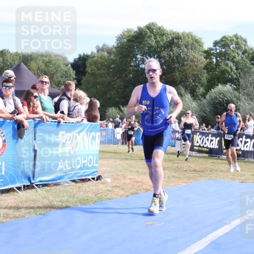 31.08.2025 - Elbe Triathlon Hamburg Strokosch-Dieckow http://msf.ph/oto/8655125 31.08.2025 11:45:14 Ziel 711, 844, 888, 1303, 1334 meine-sportfotos.de