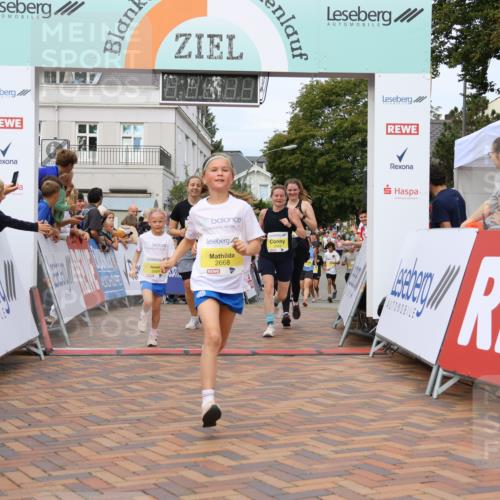 31.08.2025 - 21. Blankeneser Heldenlauf Strokosch-Dieckow http://msf.ph/oto/8655158 31.08.2025 10:34:39 Ziel 2110, 2021, 2424, 2668, 2669, 2667, 2298, 2349, 2350, 2090, 2083 meine-sportfotos.de