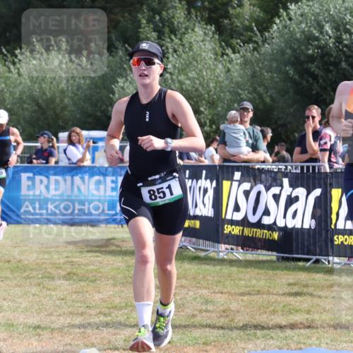 31.08.2025 - Elbe Triathlon Hamburg Strokosch-Dieckow http://msf.ph/oto/8655161 31.08.2025 11:45:27 Ziel 851, 888, 1068 meine-sportfotos.de
